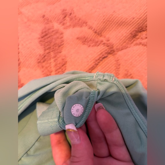 LULULEMON POWER POSE TANK - Picture 3 of 3